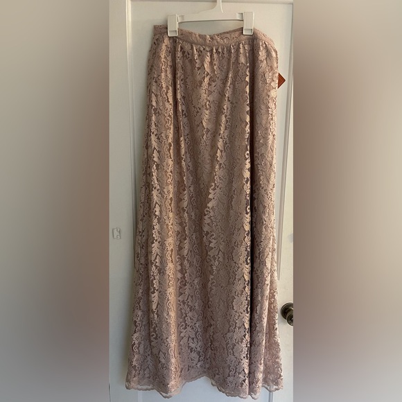 Watters & Watters Blush 80202 Acacia Long Lace Separate Skirt Size 10 (NWT)